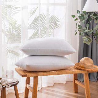 1 件舒適印花羽絨枕,現代風格高回彈床枕