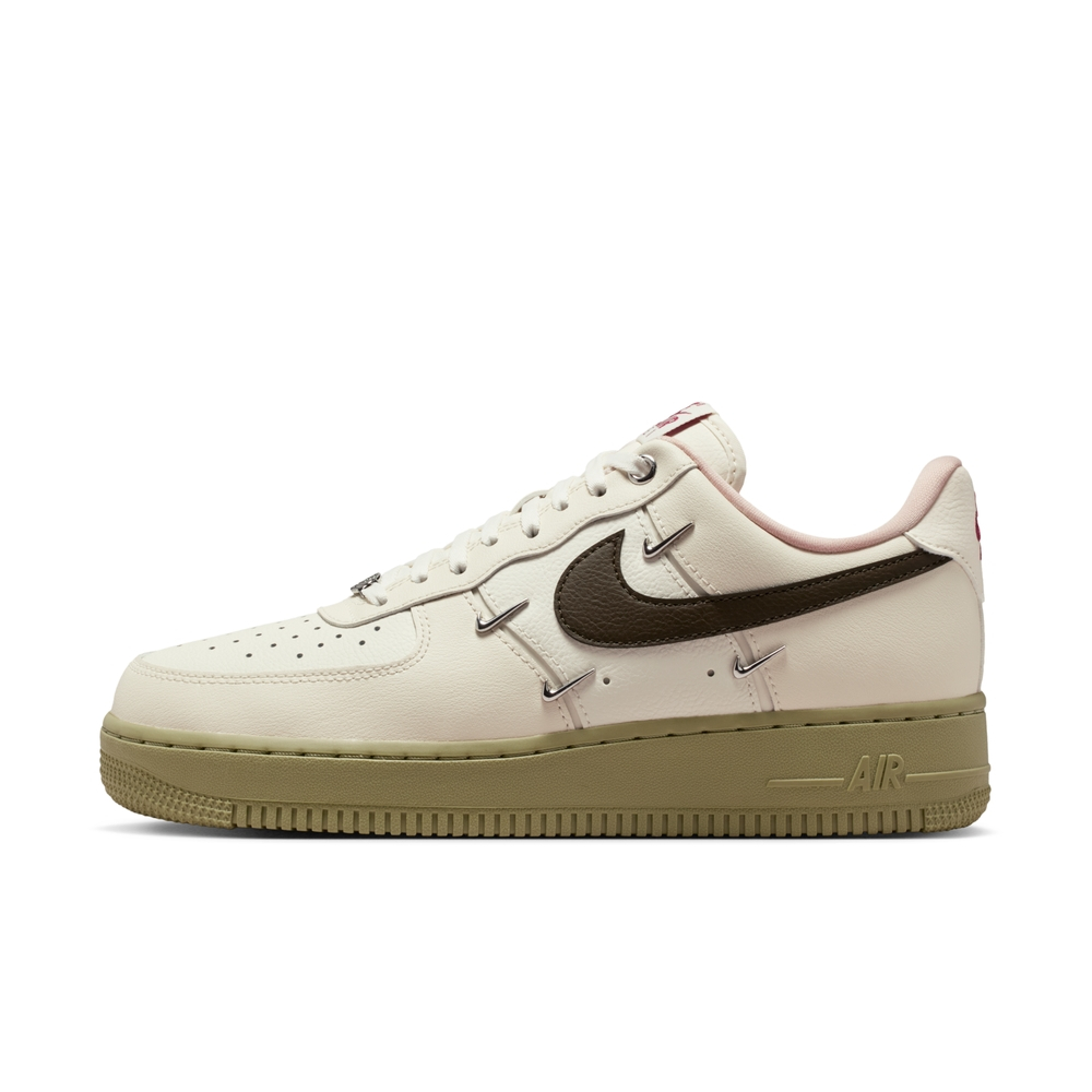 NIKE 休閒鞋 WMNS AIR FORCE 1 07 LX 女 米白色 IQ9802022 廠商直送