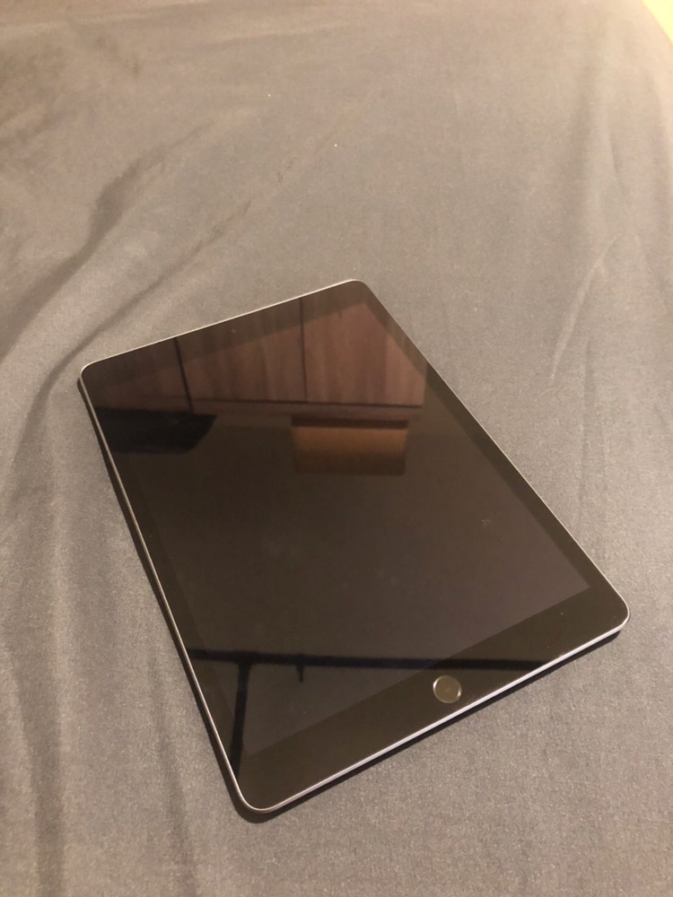 全新現貨免運當天出iPad 9 10.2吋9th|64G / 256G Wi-Fi|一年全台保固 全新現貨免運當天出iPad 9 10.2吋9th|64G / 256G Wi-Fi|一年全台保固