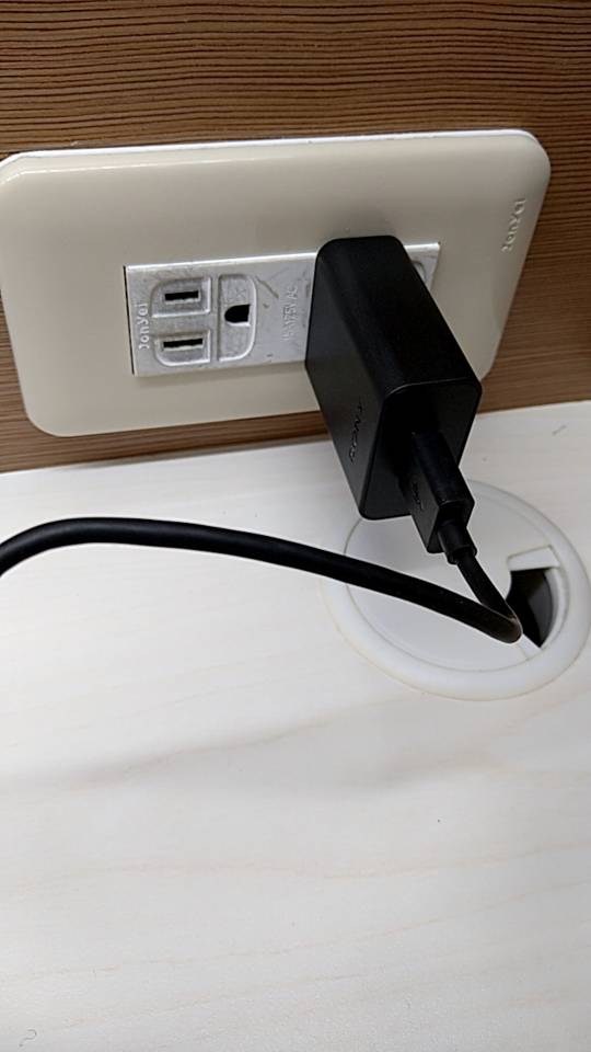 返品不可】 SONY UCH20 USB充電器 アメリカ仕様皇 携帯用ゲーム本体