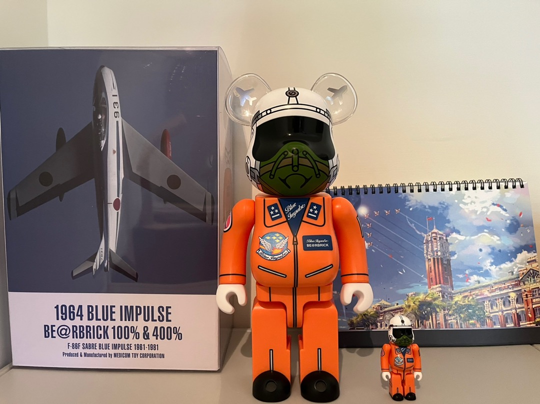 1964ブルーインパルスBE@RBRICK100%＆400% 空中機動研究班 設立60周年を記念して『1964 BLUE IMPULSE BE