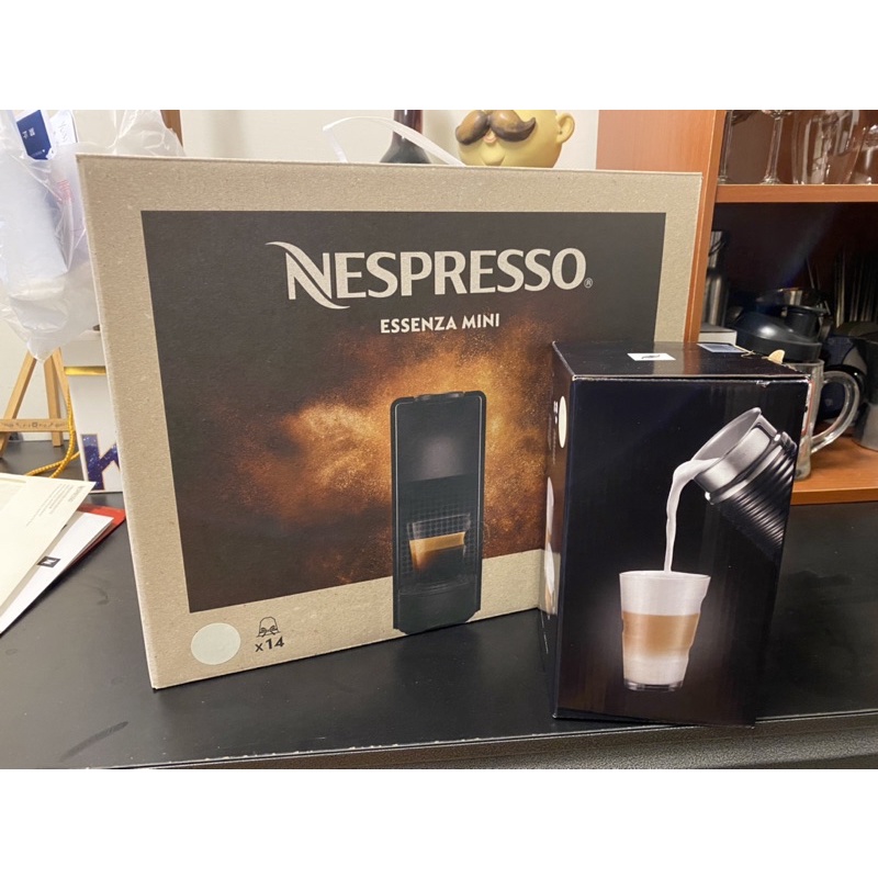 全新 nespresso 咖啡機/奶泡機 essenza mini c30