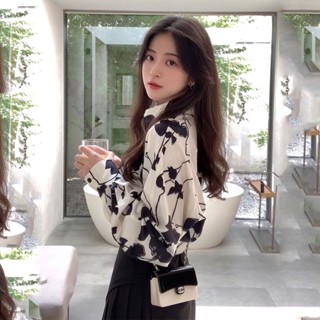 【Wik】長袖 襯衫 女 春春季新款法式複古印花長袖襯衫女時尚寬鬆慵懶氣質碎花上衣寬鬆