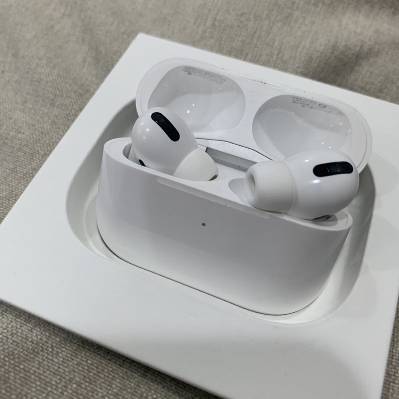 Airpods pro 一代耳機左耳+充電盒（右耳無法使用）