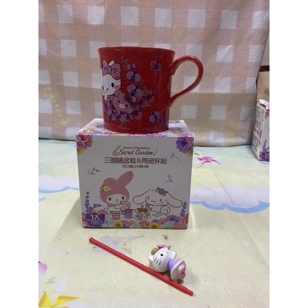 ゞ媽咪小舖﹏╭° 7-11 三麗鷗 盆栽 Hello Kitty 陶瓷杯組～附立體公仔攪拌棒