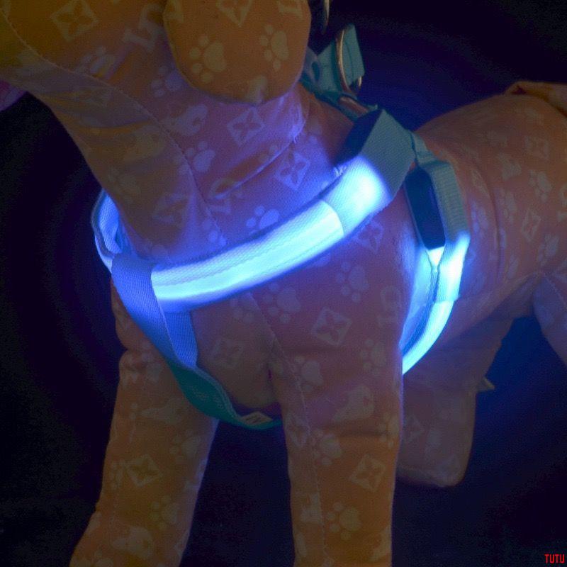 【精選】狗狗牽引繩背心式LED發光胸背泰迪牽引繩寵物夜光狗繩小型USB充電