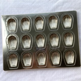 現貨✨日本進口 松永 15連 小瑪德蓮模 迷你瑪德蓮 瑪德蓮 貝殼模 蛋糕模 小貝殼模 迷你瑪德蓮 烤盤
