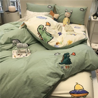 免運 100%精梳棉刺繡☆床包四件組 綠色噴火小恐龍 兒童寢室床單床套 被套 被單 單人/雙人/加大床包組寢具