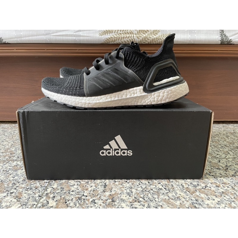 adidas愛迪達 ultra boost 19 (G54014) 黑 23.5