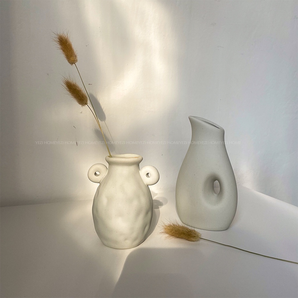 LIGHT HOMEins北歐風迷你白色陶瓷小花瓶 簡約藝術復古家居擺件裝飾拍照道具#預購#要開超取請聊聊我