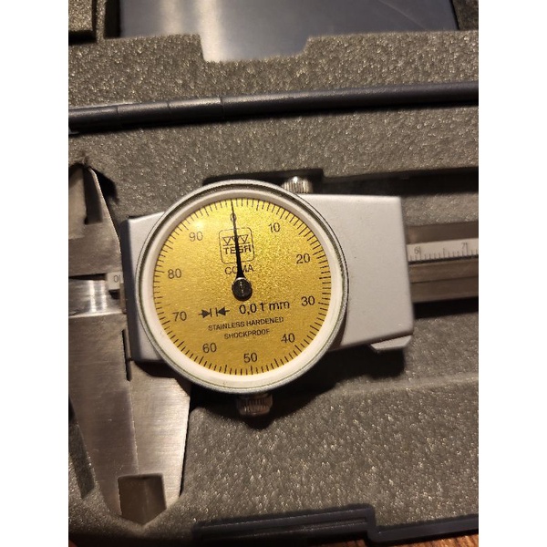 （限時免運）瑞士TESA 附錶卡尺 0.01mm / 150mm 游標卡尺』（二手九成新）