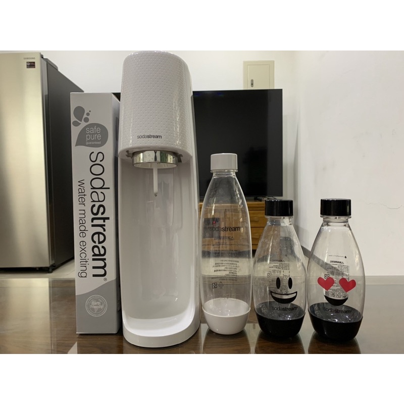 【二手】Sodastream自動扣瓶氣泡水機含碳氣瓶+1大2小水瓶