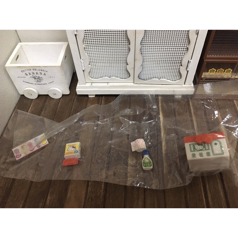 rement 三麗鷗 kitty 盒玩 絕版 藥局 藥箱 re ment