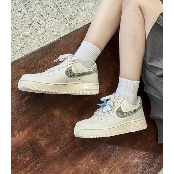 NIKE Air Force 1'07 Low 白蛇紋 空軍 百搭 女款滑板鞋 DD8959-002