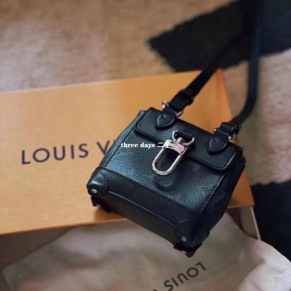 Shop Louis Vuitton Mini Steamer Pouch (M00340) by CITYMONOSHOP
