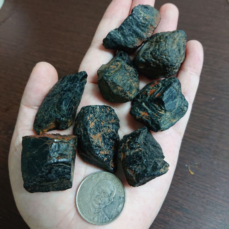 黑碧璽 100g 一包 隨機秤重 天然 礦石 原石 原礦 礦物 水晶 碎石 魚缸