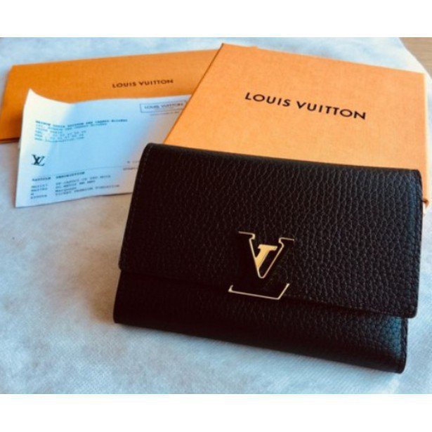 Replica Louis Vuitton M62157 Capucines Compact Wallet Taurillon