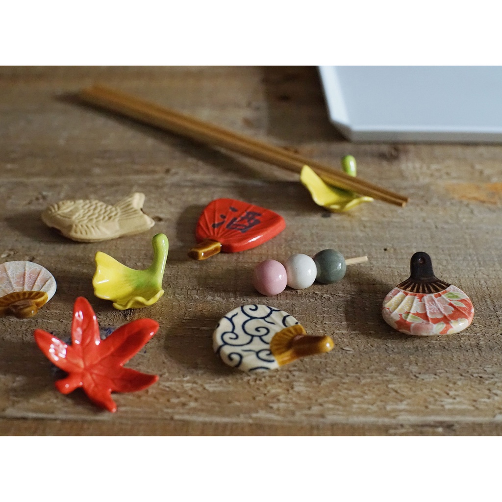 日本制進口和風陶瓷筷子架筷枕筷托團子鯛魚燒銀杏楓葉扇
