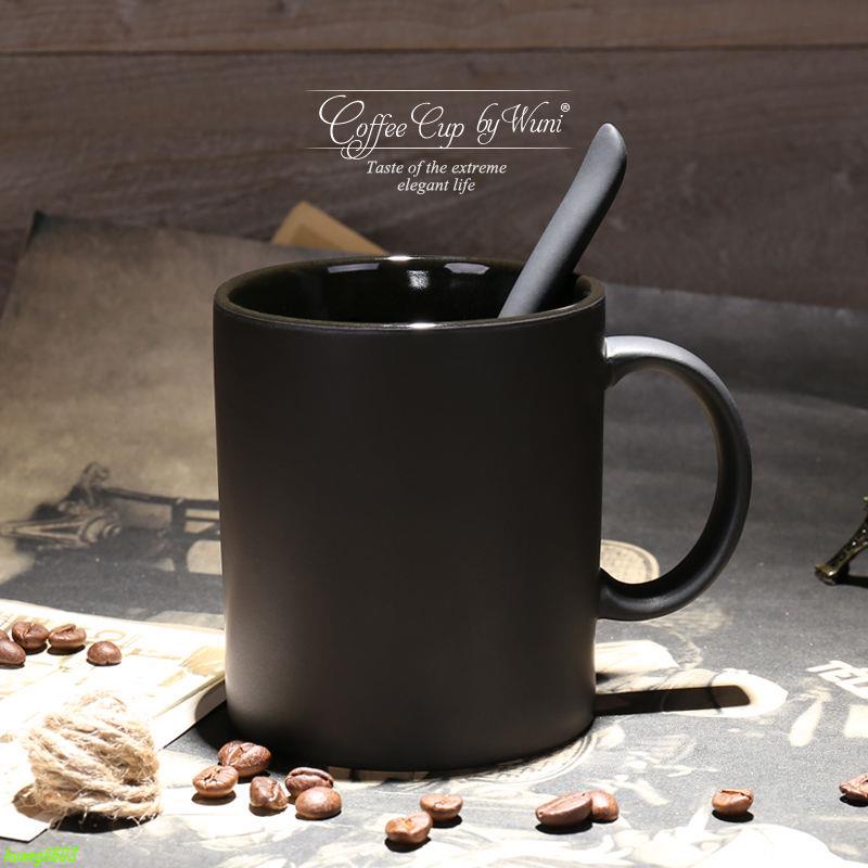 免運❤ins水杯 高顏值 WUNI歐式創意黑色啞光大容量馬克杯子磨砂簡約咖啡杯帶勺陶瓷水杯L2