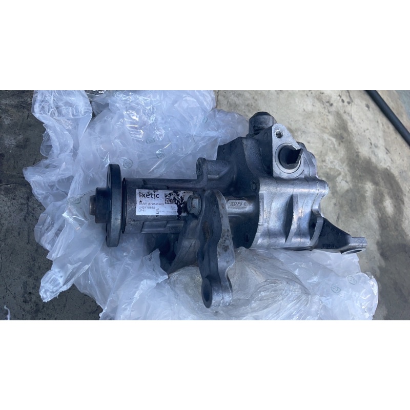 Bmw X5 2013～2016 拆車 二手 方向機助力泵 零件料號：679645403 台北市大安區自取