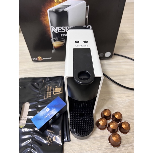 Nespresso膠囊咖啡機 Essenza Mini C30