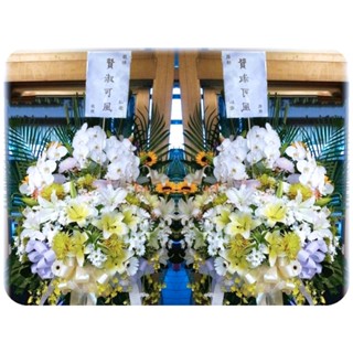 【歐式綠坊花苑】【gfg635】公祭/家祭/告別式/花籃~大型羅馬花柱(1對/2個)~配送臺北第一殯儀館/第二殯儀館