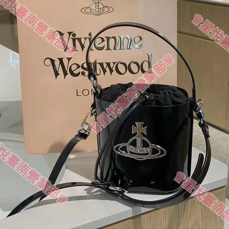 新竹免運♨Vivienne Westwood 漆皮繫帶水桶包銀扣迷你高級斜挎包手提袋單肩包