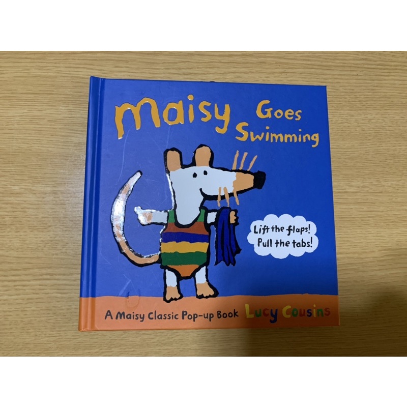 二手 Maisy Goes Swimming (精裝推拉書)