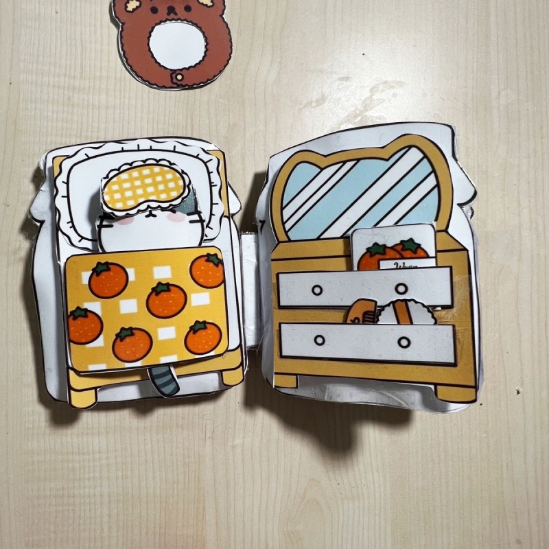 【熱銷熱銷】喵喵的草莓橘子醬捏捏樂 蒙氏教育 兒童玩具女孩子豆豆本手工剪紙書紙娃娃 2-6歲兒童親子手 限時特賣
