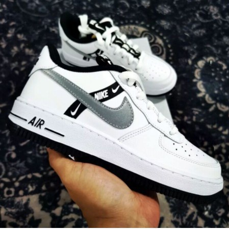 NIKE AIR FORCE 1 LV8 女款 銀勾 黑白 反光 CT4683-100