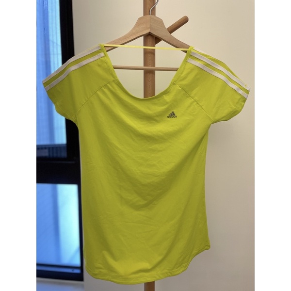 螢光綠圓領運動服 短袖排汗透氣 adidas運動上衣 女上衣（全新）