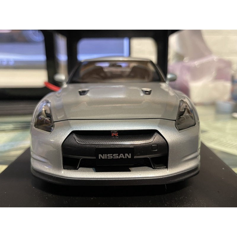 【AUTOart】Nissan GT-R R35 鐵絲未拆 1:18 模型車