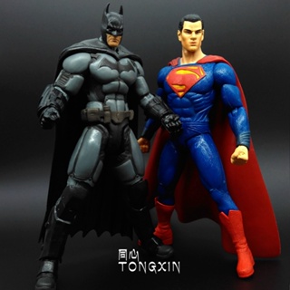 【蝙蝠俠大戰超人】superman 阿甘騎士可動人偶玩具模型小丑手辦