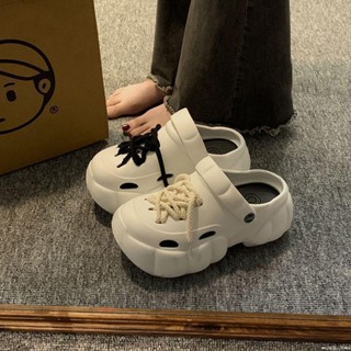 【臺出免運】爆款厚底洞洞鞋女外穿ins潮2023新款時尚涼鞋綁帶設計包頭半拖鞋踩屎感厚底增防滑洞洞鞋 可愛diy洞洞鞋