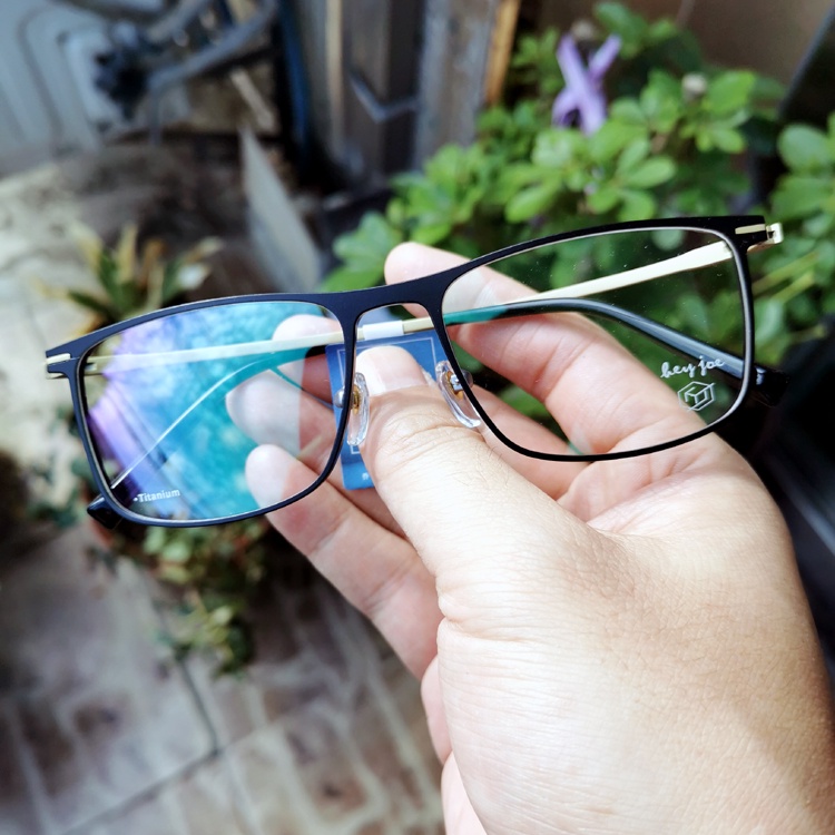 喬墨TITANIUM 純鈦全框方型超輕近視眼鏡框 瘦臉防藍光鏡片10022