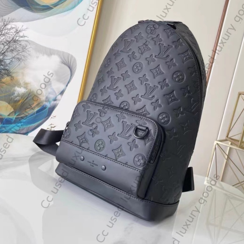 Shop Louis Vuitton MONOGRAM Racer Slingbag (M46107) by Bellaris