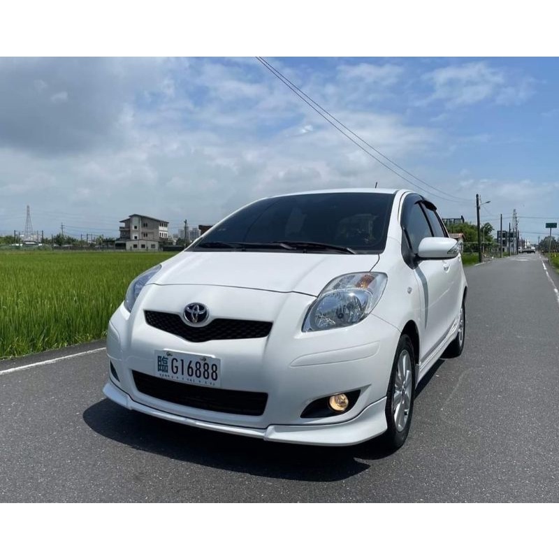 誠售二手yaris 2010年小鴨S版 安卓機 白色yaris 衛星導航 黑天篷 免頭款全額貸 車在宜蘭童玩節