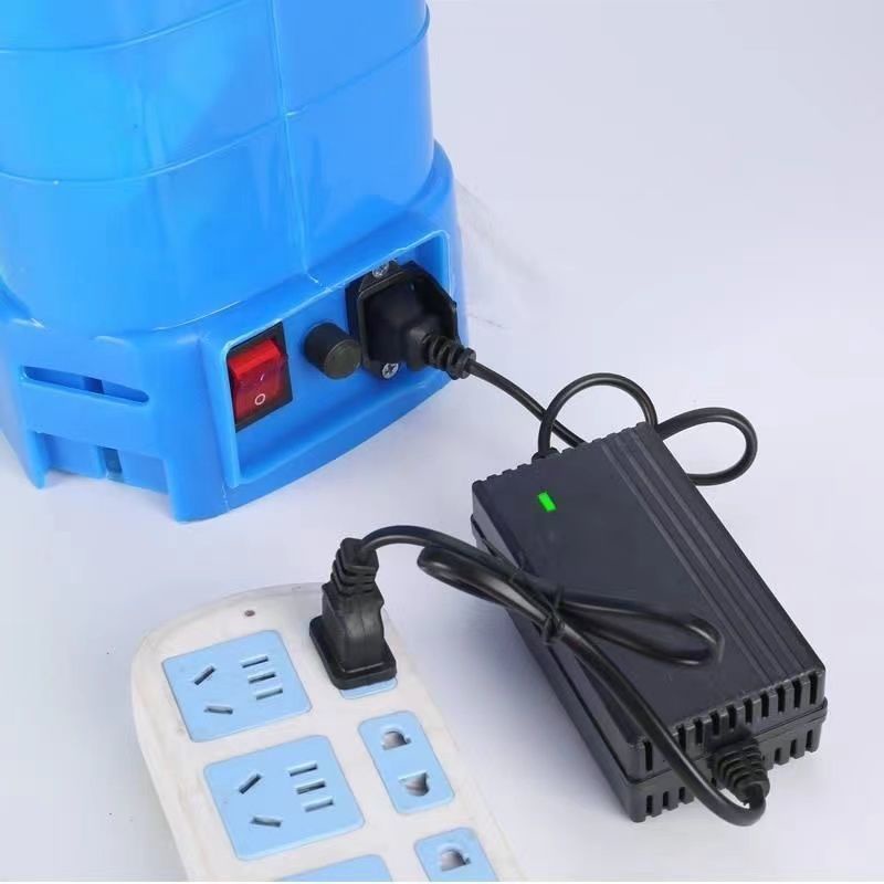 農用12v電動噴霧器充電器智能12V8AH12AH20AH電瓶充電器三孔通用