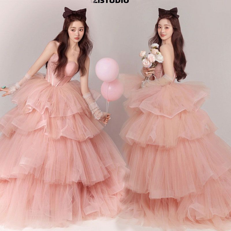 粉色婚紗新款影樓拍照主題服裝法式氣質優雅氛圍感彩紗抹胸裙禮服