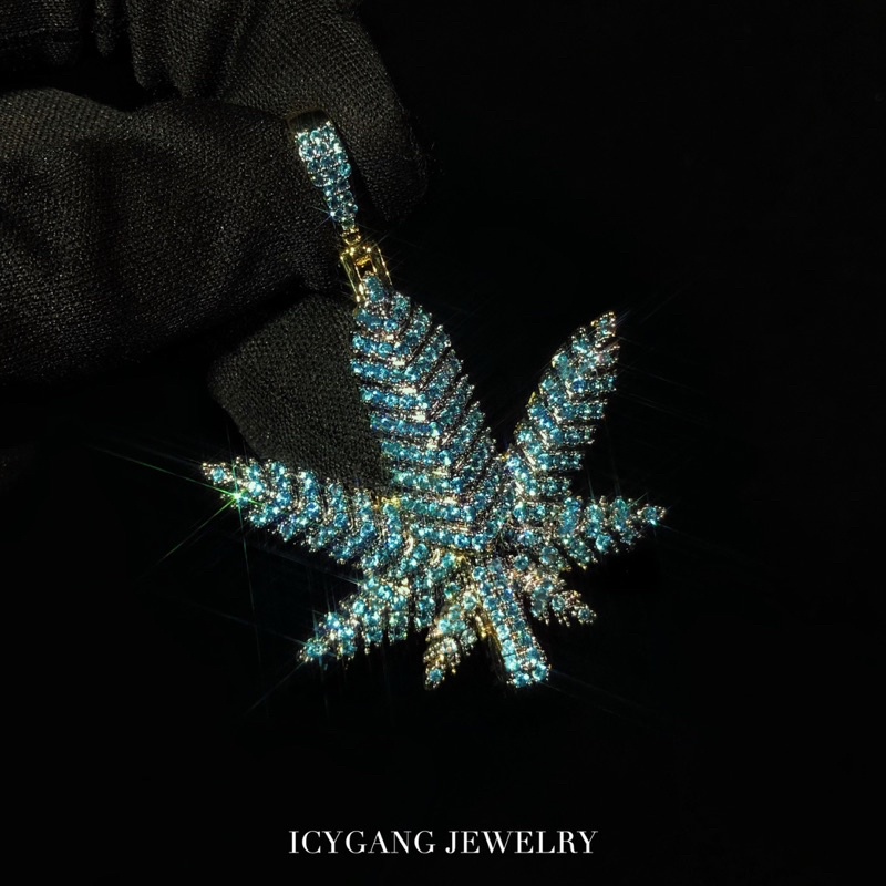 ［ICYGANG］阿扣謝和弦實戴🍁大麻葉造型滿鑽吊墜🌿💎 hip hop iced out weed pendant