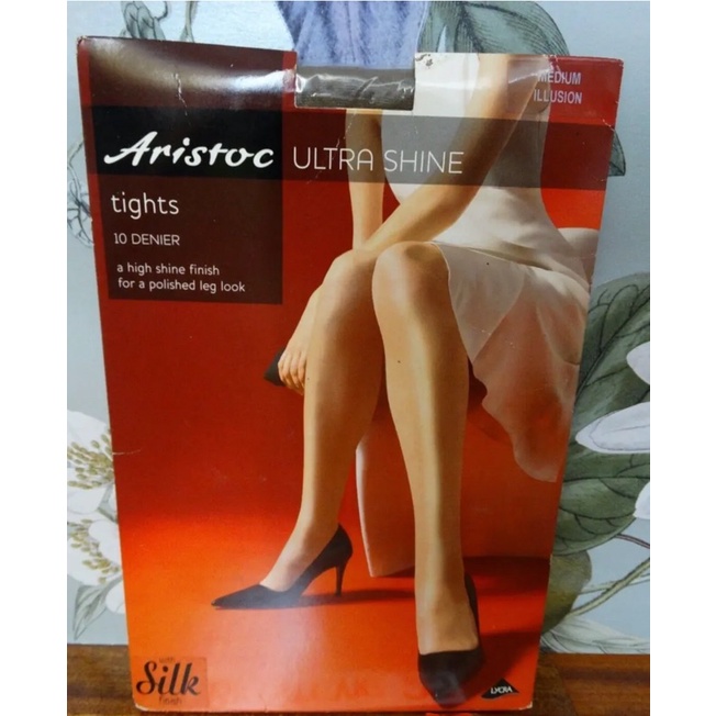 🌸vivian_wardrobe🌸✈️✈️英國🇬🇧王妃愛牌Aristoc Ultra Shine 10 den膚色絲襪
