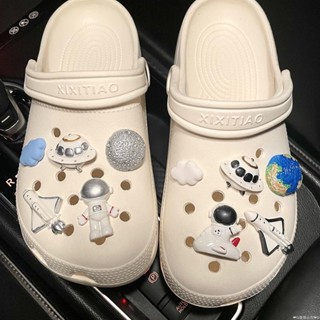 【限時免運】卡通宇航員百搭洞洞鞋diy配飾crocs鞋花立體可愛鞋花太空人鞋釦洞洞鞋鞋花 diy配飾 裝飾扣 鞋釦 配件