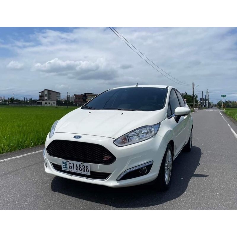 誠售Ford Fiesta 2015年菲士塔1.0L 僅跑3萬公里 只要3×萬 全車原版件 省油低稅金 1.0代步車