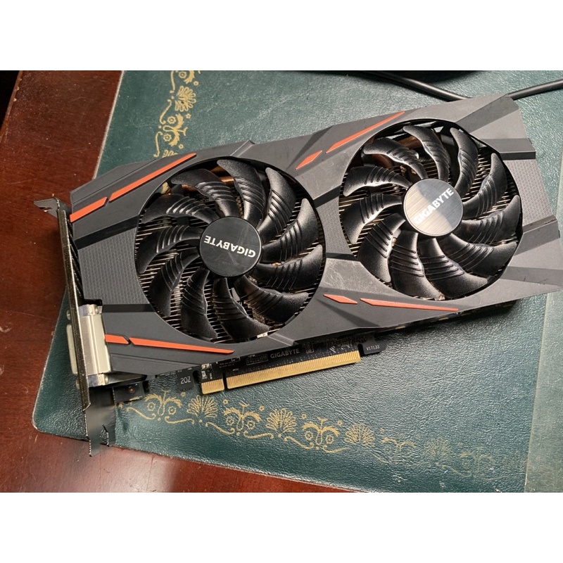 技嘉rx580 8G gaming