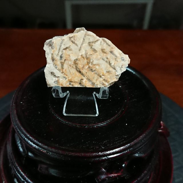 26g 文象花崗岩 +底座 天然 礦物 岩石 原石 原礦 水晶 擺件 晶洞 藝術品 風水 禮物 標本