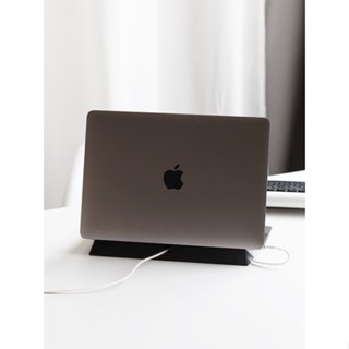 ZERO 選物居家通用筆記本散熱器macbook墊高底座電腦桌面支架ipad環保矽膠材質杯#預購#要開超取請聊聊我