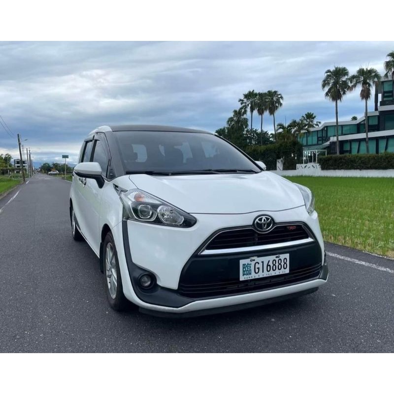 2017年 Toyota Sienta7人座 七人座豪華版 原版件休旅車 電動滑門 後座冷氣孔  ISOFIX安全座椅