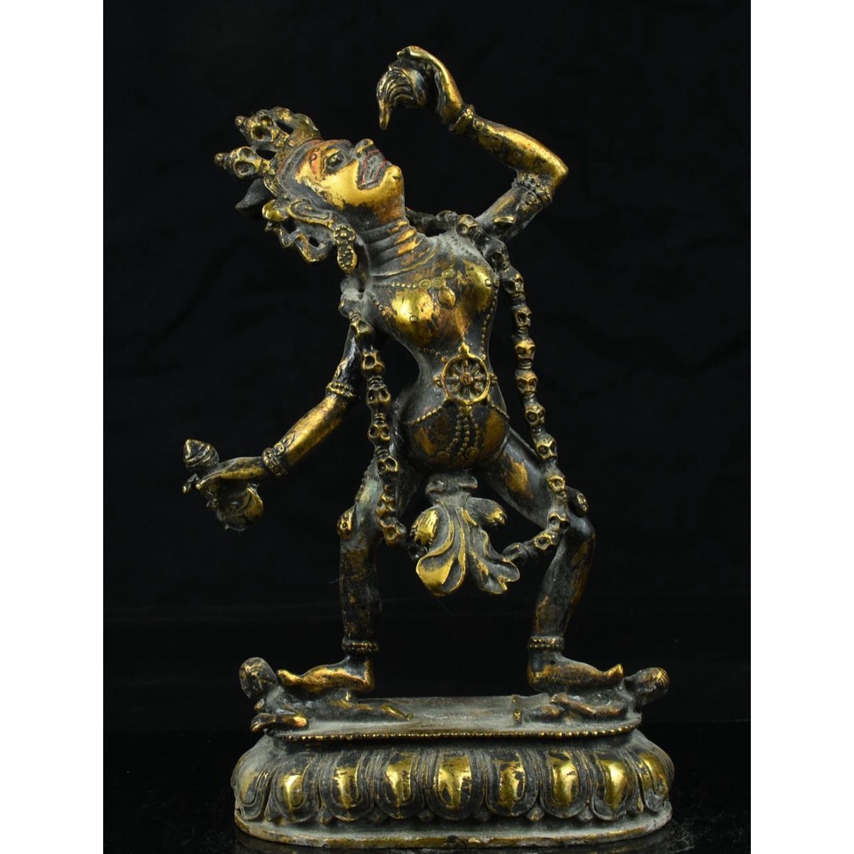 純銅 擺件 佛像 藏傳尼泊爾純銅泥拓金金剛亥母，老銅舊貨珍品收藏。25*15*8重量3.17斤285260285