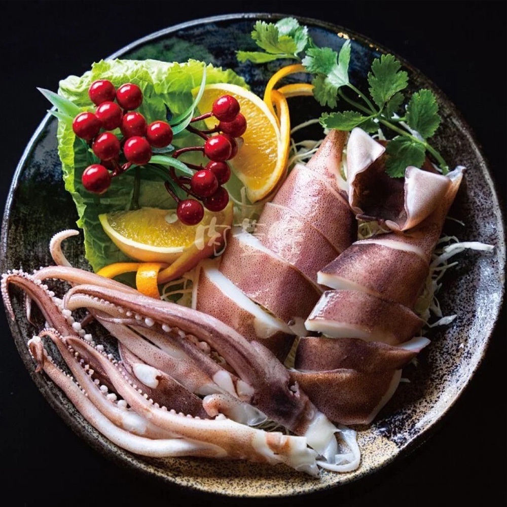 【肉董仔】極鮮冰卷 150-200g 魷魚 退冰即時 烤肉必備 烤肉 布袋 小卷 燒烤