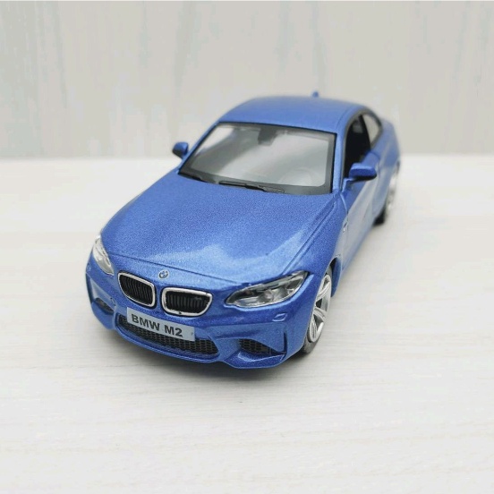 台灣現貨 全新盒裝1:36寶馬BMW M2藍色 合金 模型車 玩具 迴力 兒童 生日 禮物 收藏 擺飾 交通 娛樂 獎勵